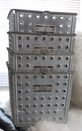 [locker+baskets.jpg]