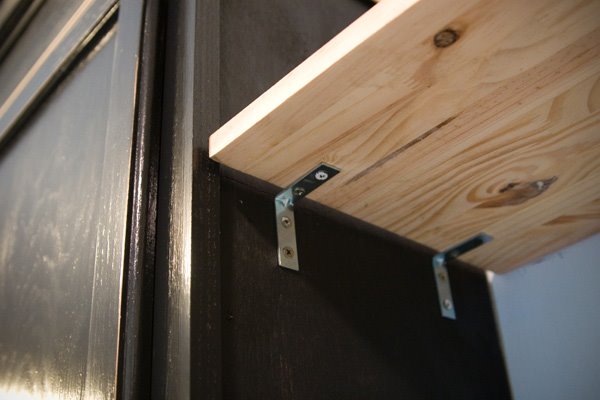 [Shelf+Hardware.jpg]