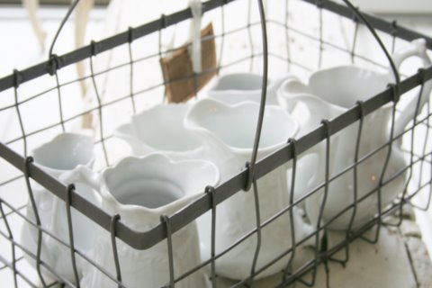 [grainsacksandpitchers005.jpg]