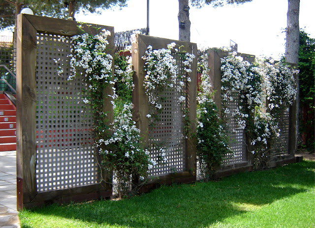 ENTREDÓS: Celosías jardín