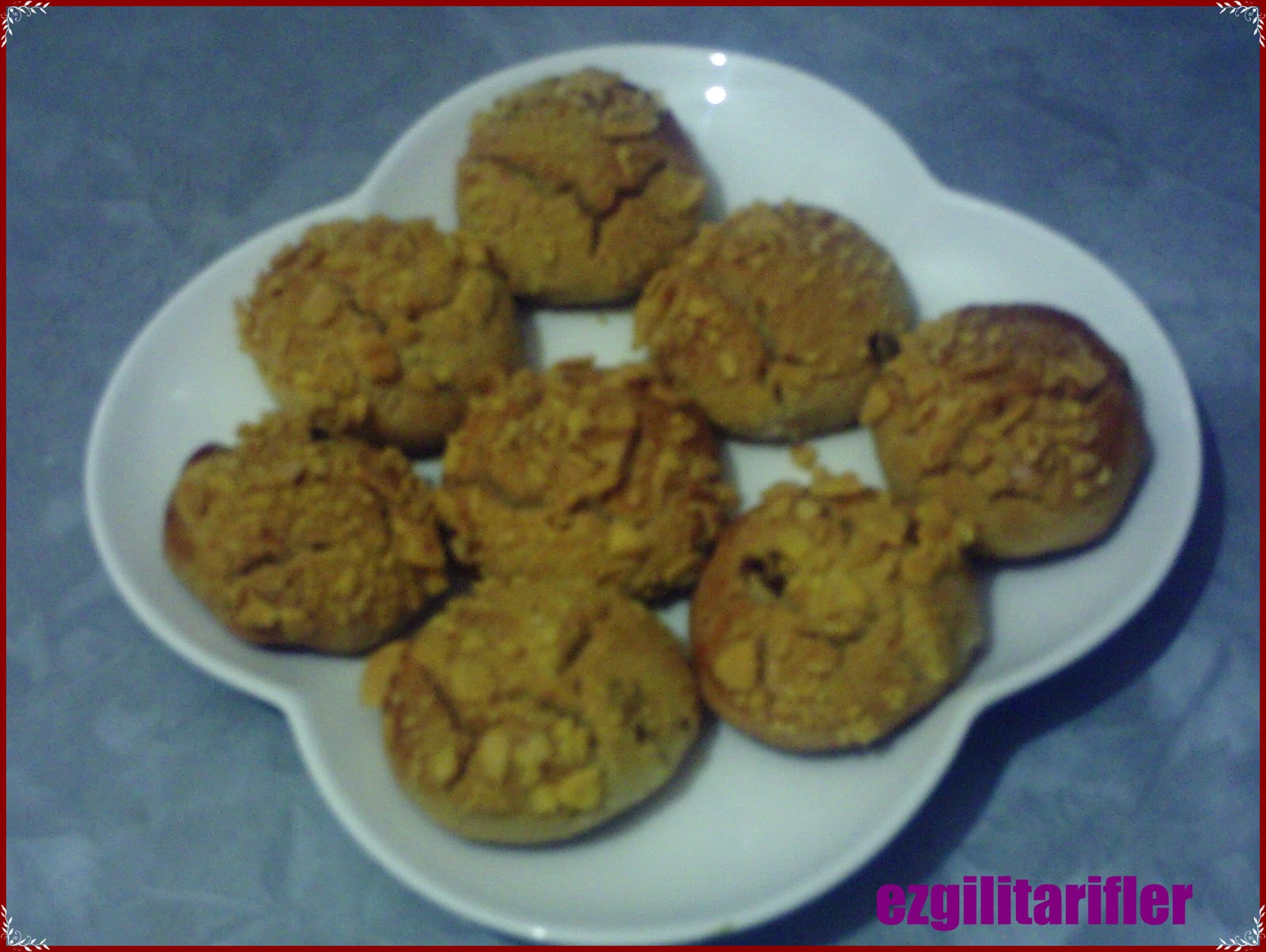 E Z G İ L İ T A R İ F L E R CORN FLAKES Lİ KURABİYE (MISIR GEVREKLİ)