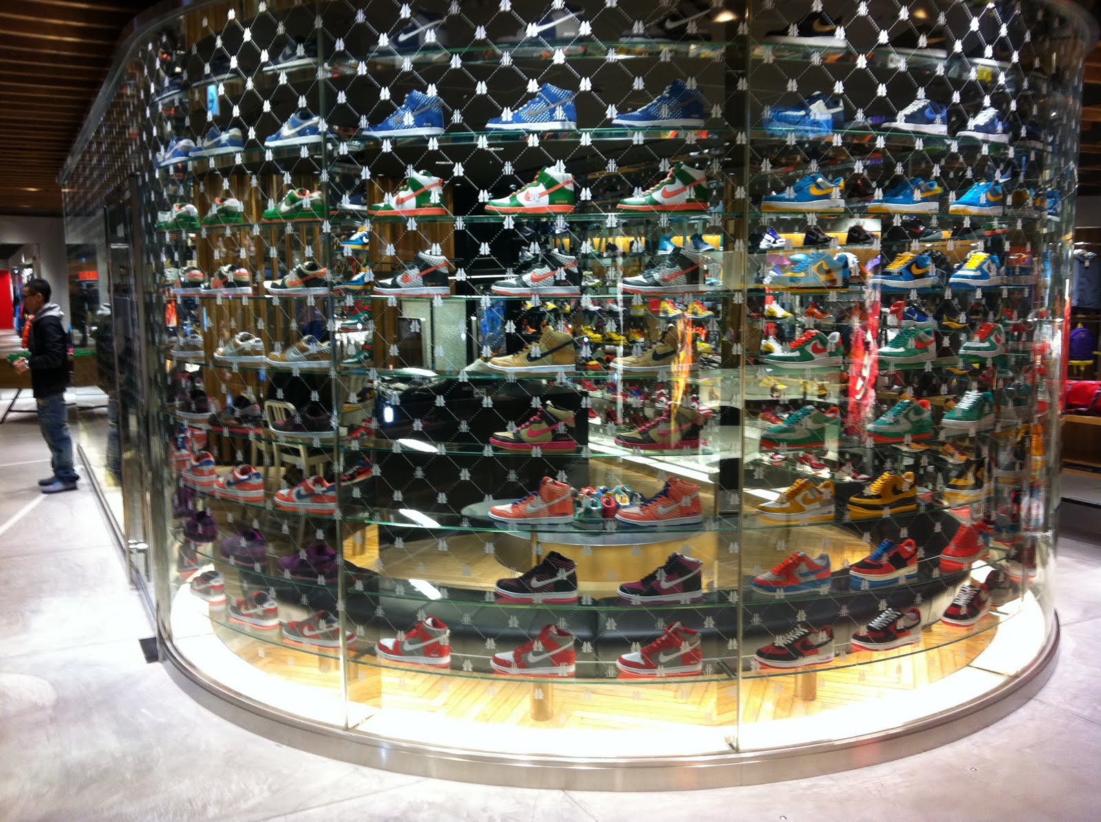 custom shoe store