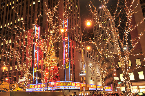http://4.bp.blogspot.com/_wspDGEsph6U/TR3uTXFUOzI/AAAAAAAAA5U/4WgncHJmDc4/s1600/white+christmas+in+NY.jpg