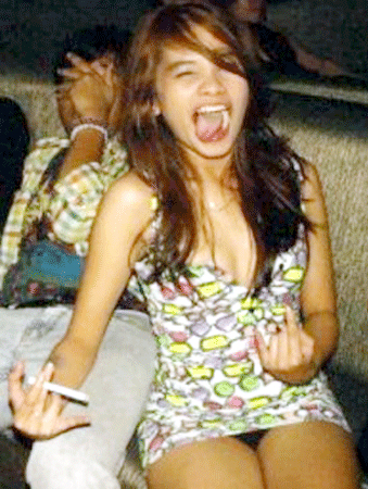 Pusat download dan gambar-gambar wanita wanita semok, t