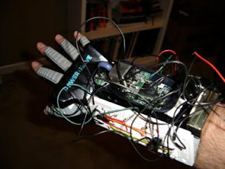 Nintendo Powerglove mouse mod