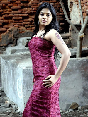 Actress Photos Karungali Anjali Hot Stills