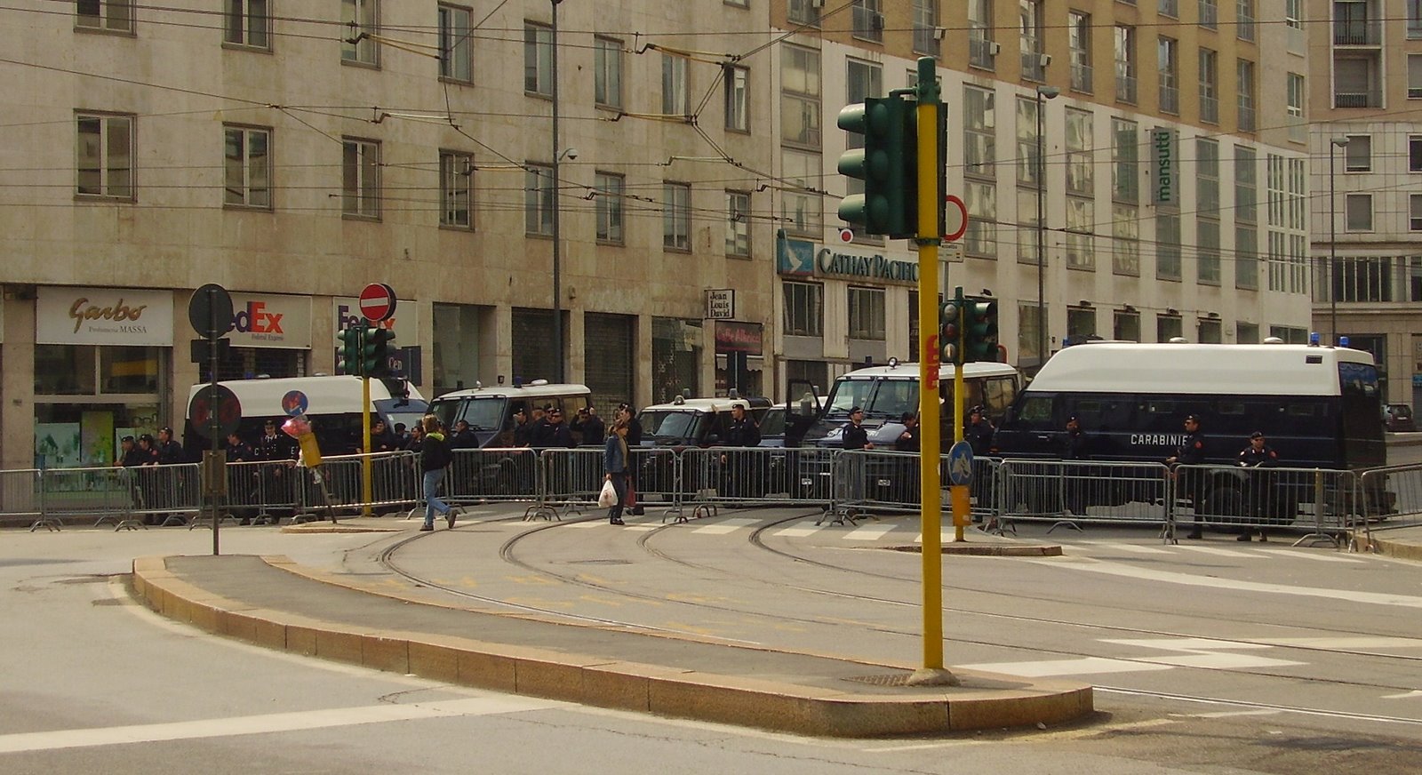 [milano,+5+aprile+2009+(2).JPG]