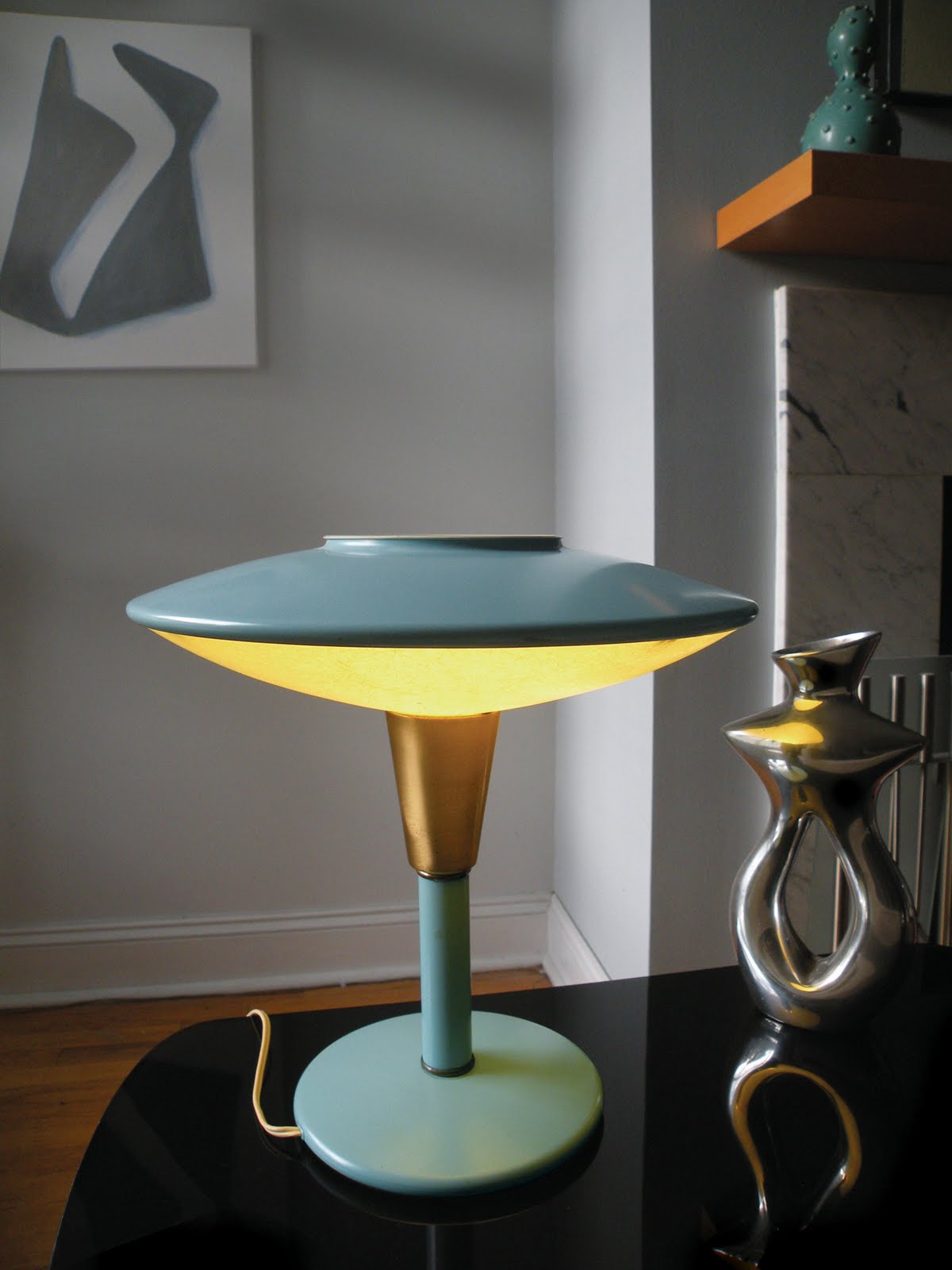Mad Modern: Mid-Century UFO lamp.