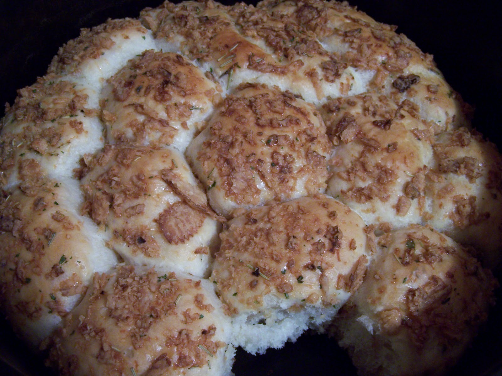 Dutch Oven Madness! Day 312 Crisp Onion Rolls