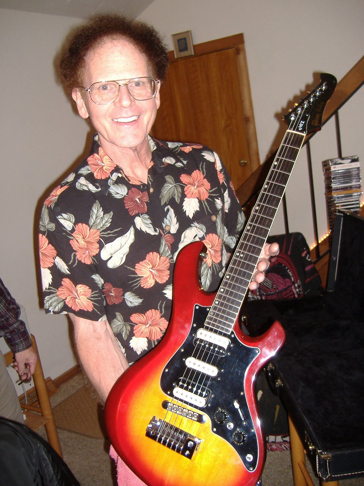 [Dennis+C+with+Gibson+'Victory'.JPG]