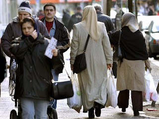 Heaven Can Wait - Out of Time and Place: Turkish Immigrants in Germany