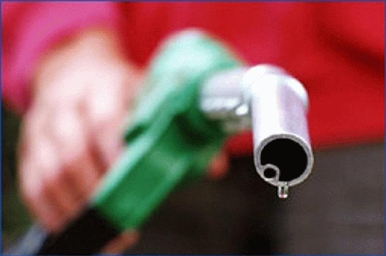 [208643_7766_big_Petrolieri9.jpg]