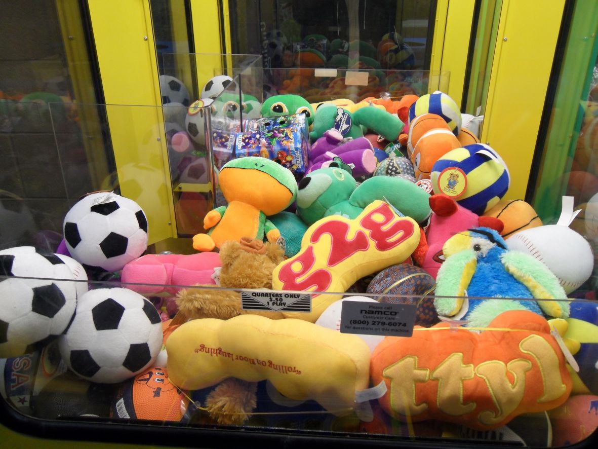 Tales From The Claw Machine Fluffy Balls! Fluffy Balls!!!