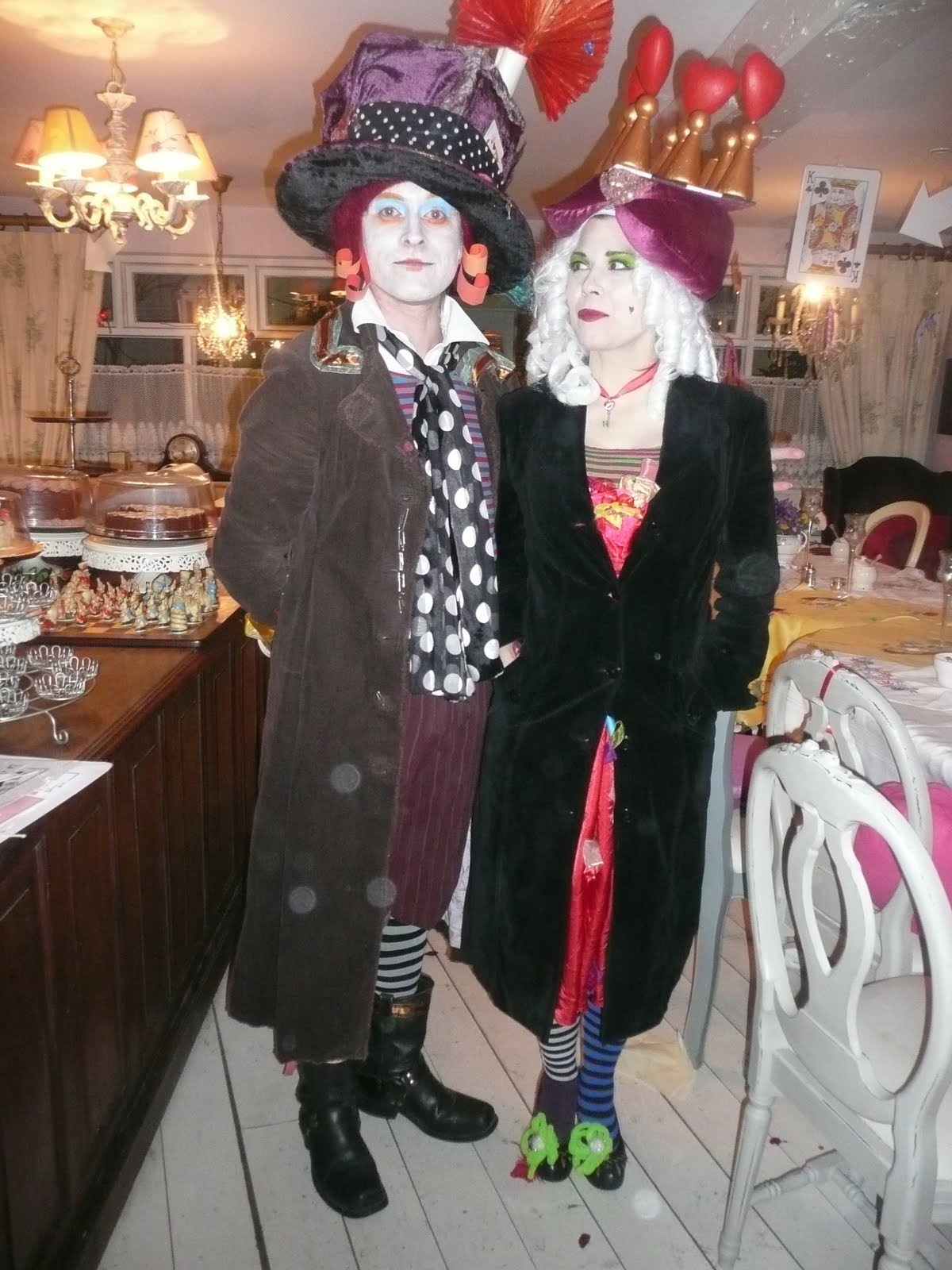 [mad+hatters+024.JPG]