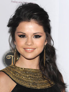 Selena Gomez Hairstyle Pic