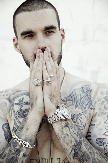 [J_the_S_4193_RT.jpg]