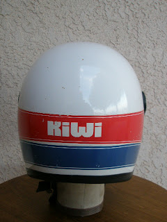Vintage Motorcycle Helmets: Old Kiwi Full Coverage ...