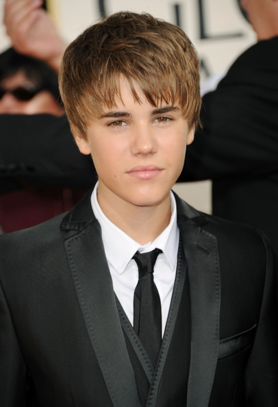 justin bieber 2011 haircut pictures. images justin bieber 2011