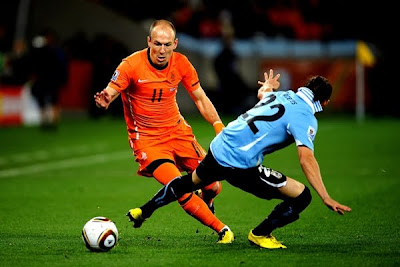 Galería de Fotos Holanda 3 Uruguay 2: La Naranja Mecánica llega a la final tras 32 años ante una Celeste épica