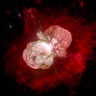 Eta Carinae, uma densa névoa de mistérios