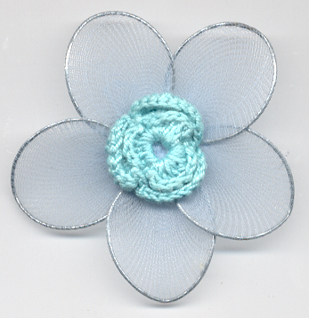 Pregadeira Flor Azul Céu c/ Botão Croché Azul 2