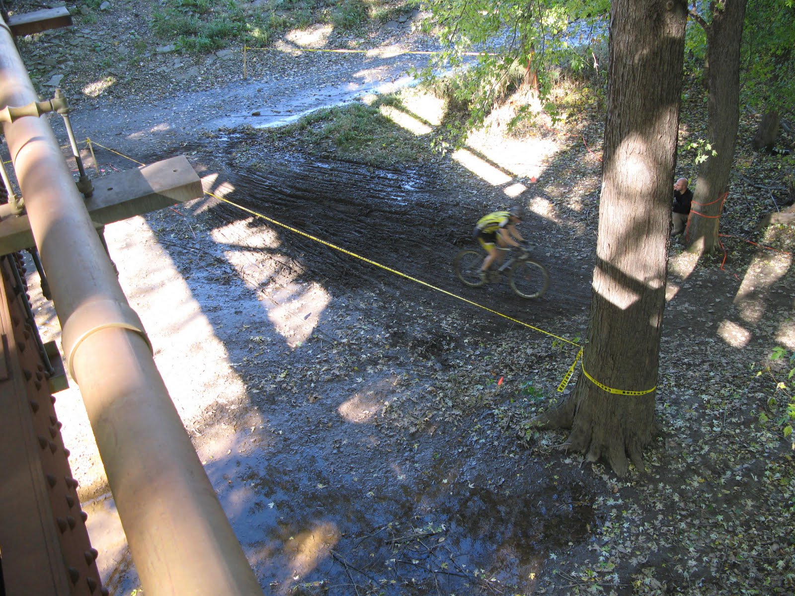 [HartCross09+bridgetopapproach+.jpg]