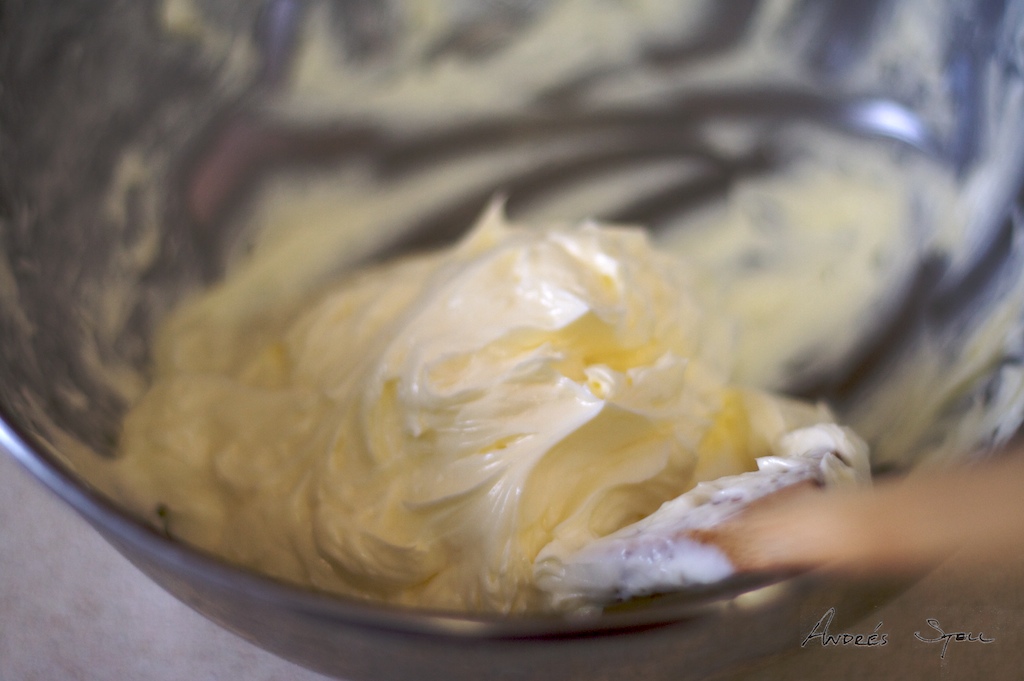 [Homemade+Butter+2009-07-26.jpg]