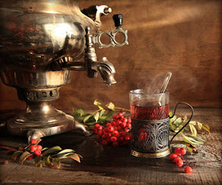 Russian Samovar and Ashberries