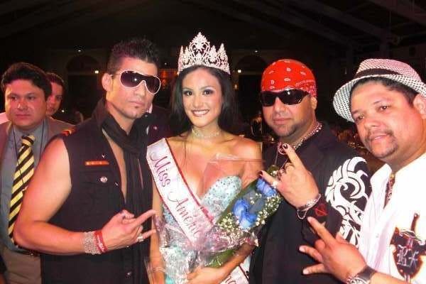 [LOS+HIJOS+DE+MACHEPA.JPG]