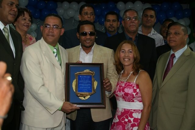 [HECTOR+ACOSTA+RECONICIMIENTO.JPG]