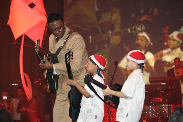 [Anthony+Santos.JPG]