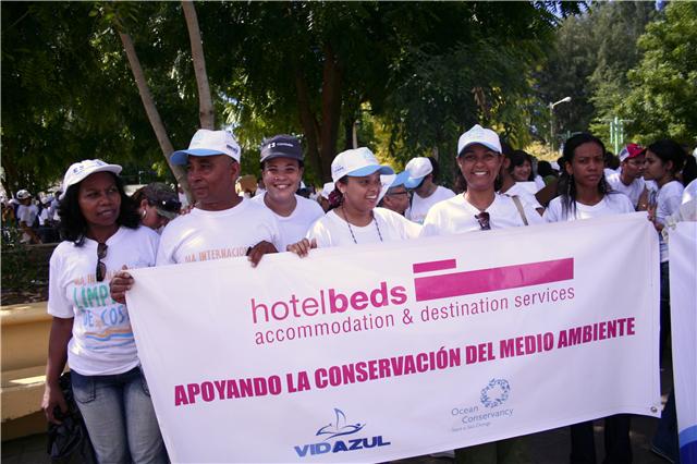 [Viajes+Hotelbeds+LIMPIEZA+PLAYA.jpg]