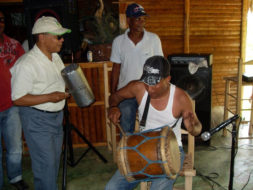 [MONTE+PLATA+25.JPG]