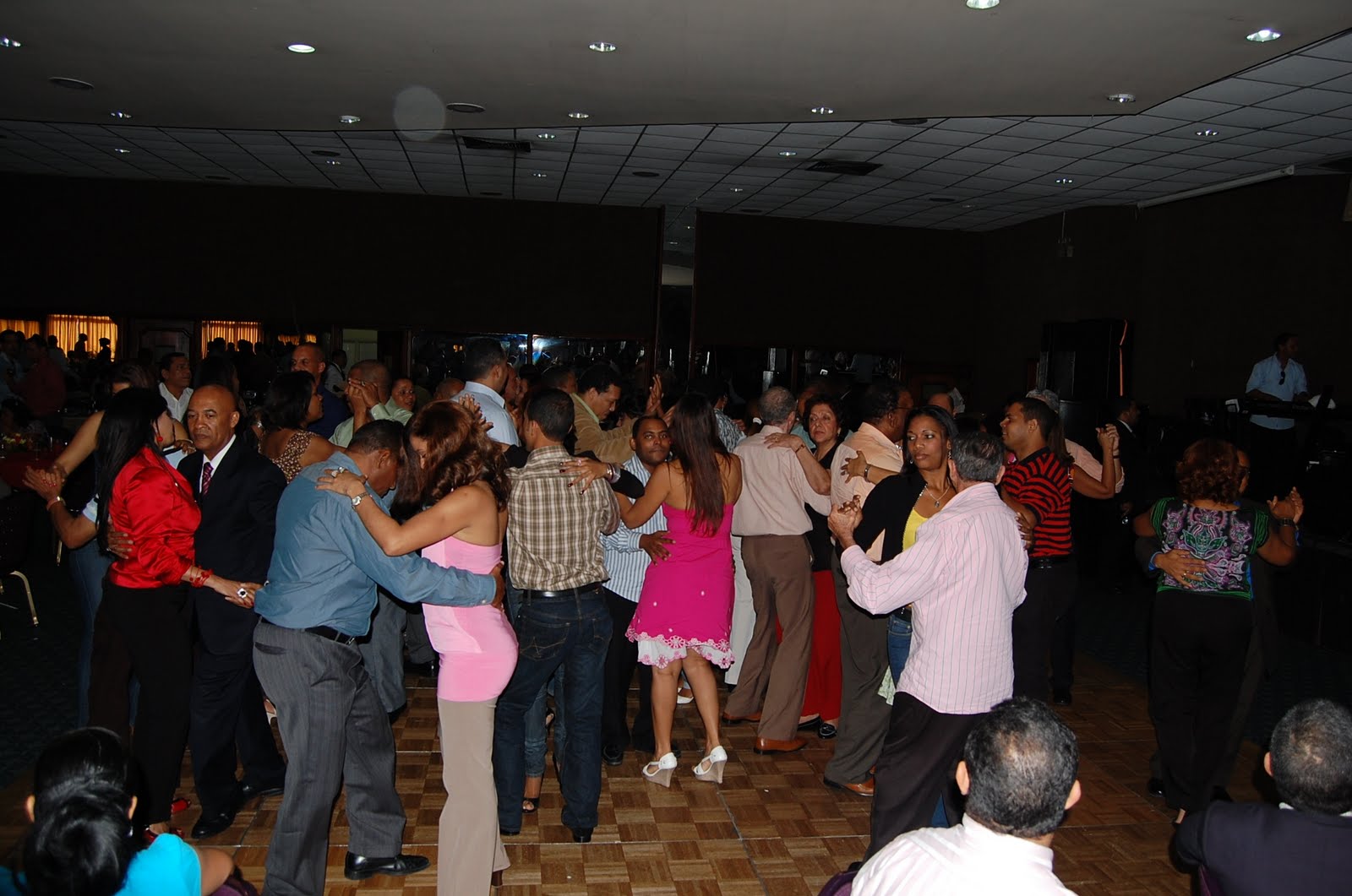 [FIESTA+ACROARTE.JPG]