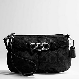 coach wristlets 3105