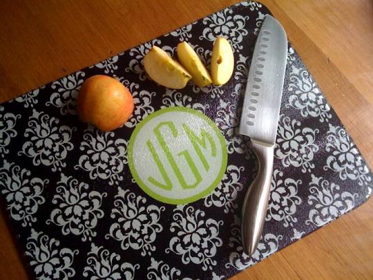 [black+damask+cutting+board.JPG]