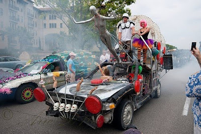 inCARnation - Apocalypse Mobile/Time Machine inCARnation - Apocalypse Mobile/Time Machine