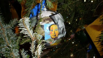 Mao Christmas Ornament in the White House Mao Christmas Ornament in the White House