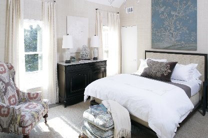 [bedroom.jpg]
