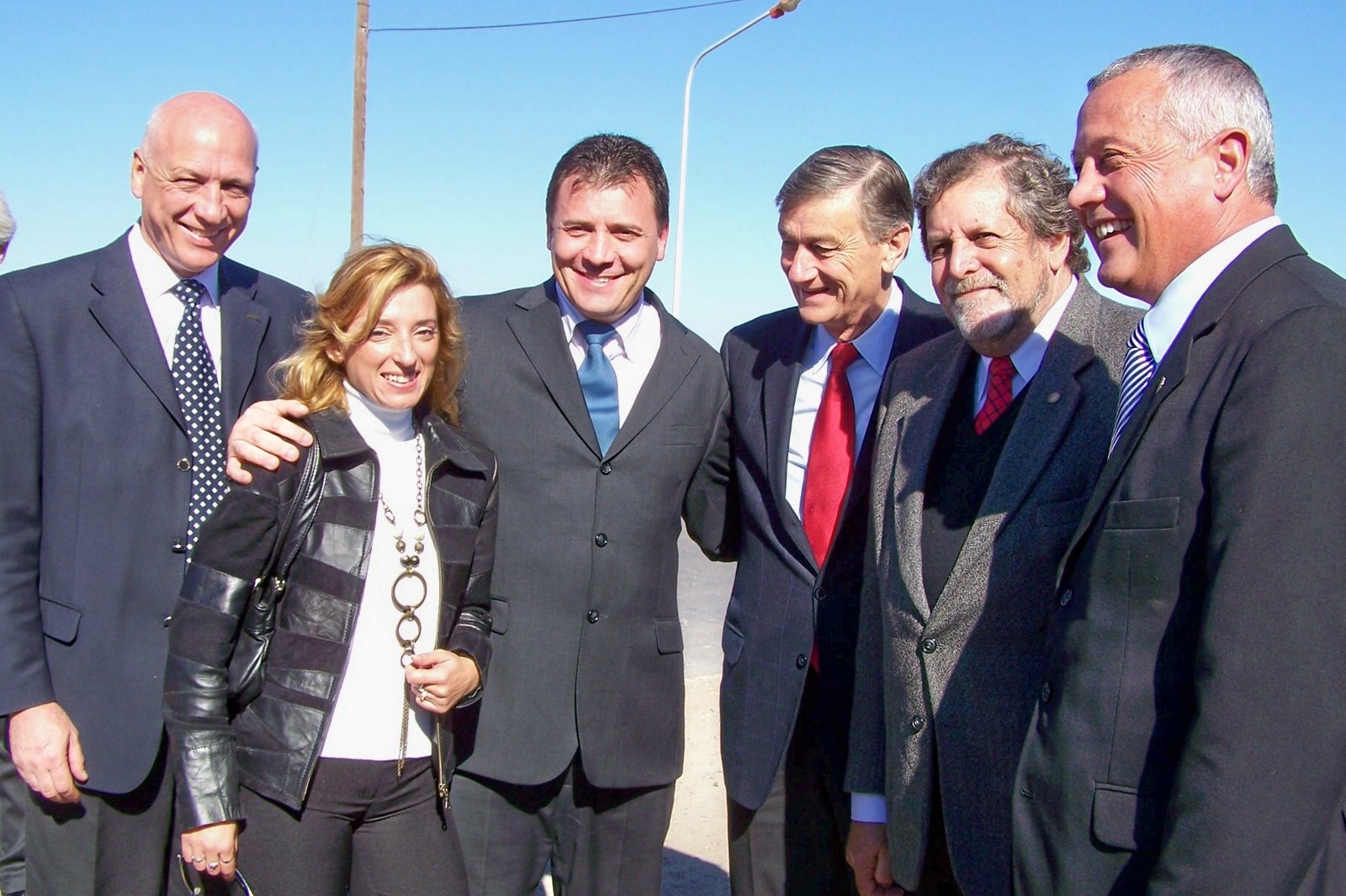 [binner008.JPG]