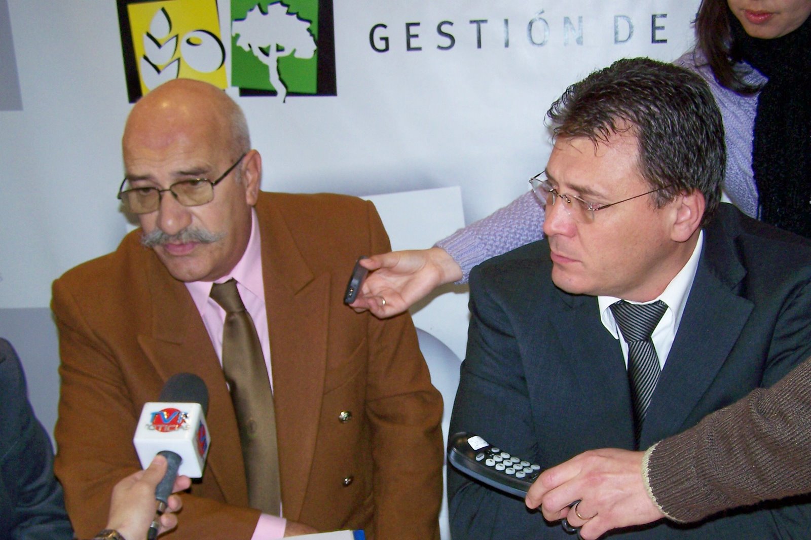 [gripe04.JPG]
