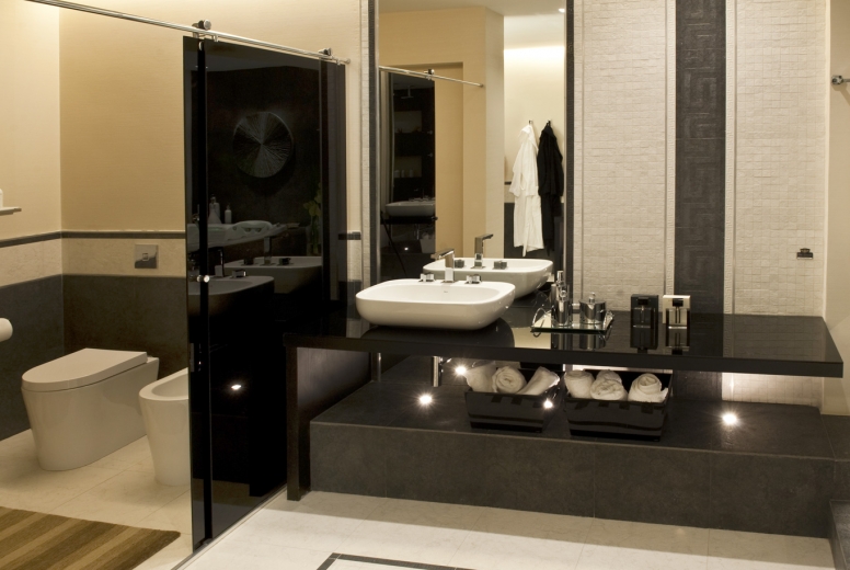 Cuarto de baño con jacuzzi: cuarto de baño jacuzzi and bañeras on ...