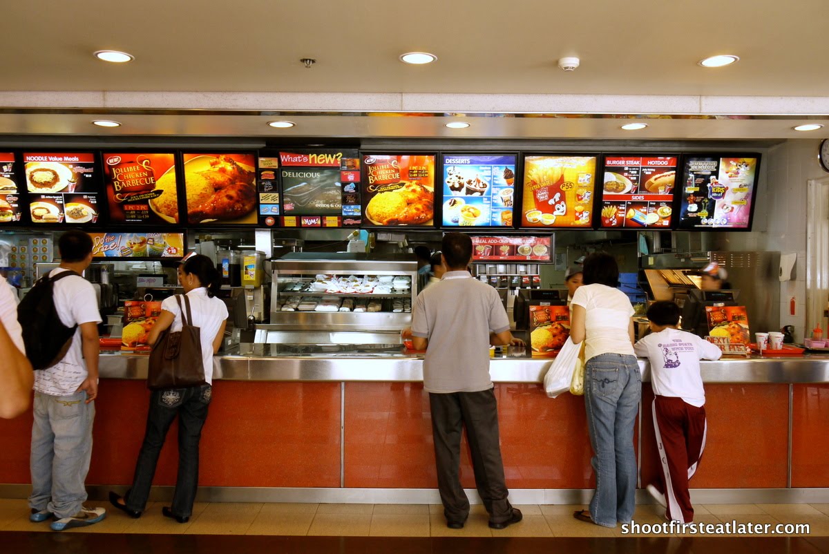 [Jollibee+Greenhills.jpg]
