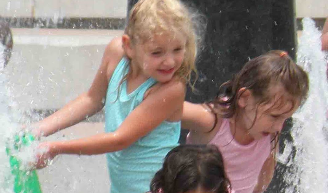 Katie's Nesting Spot Splashing at the Spray Zone