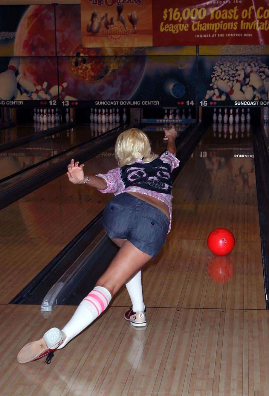 Holly Madison playing bowling (HQ) .