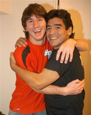 messi y maradona en sudafrica 2010