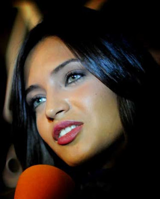 foto de sara carbonero, linda mujer