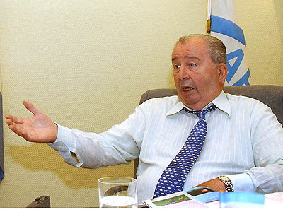 grondona acuso a bilardo y maradona por los barrabravas de sudafrica 2010