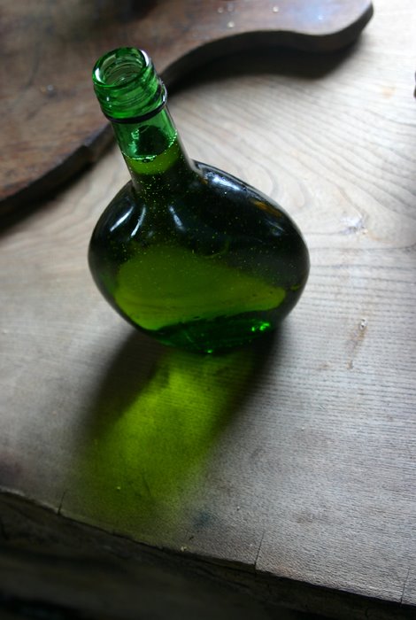 [a+green+bottle.jpg]