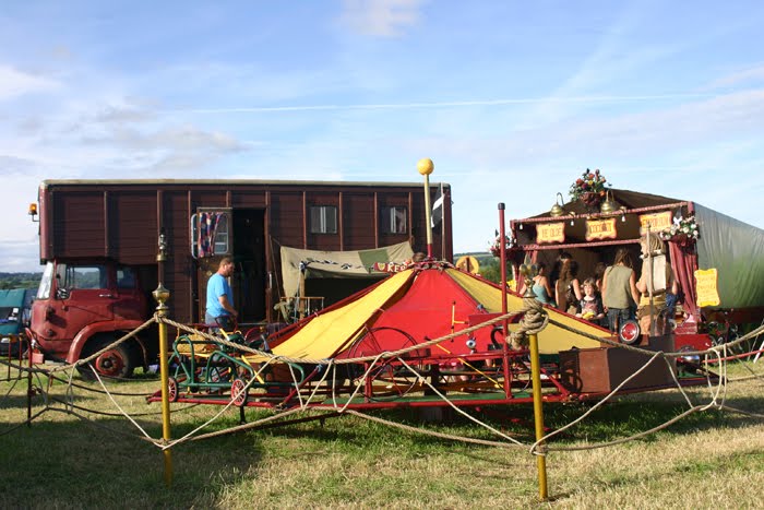 [tk+fairground.jpg]